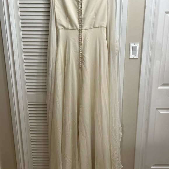 Vintage 2000 Pronovias Wedding Dress - Picture 4 of 9